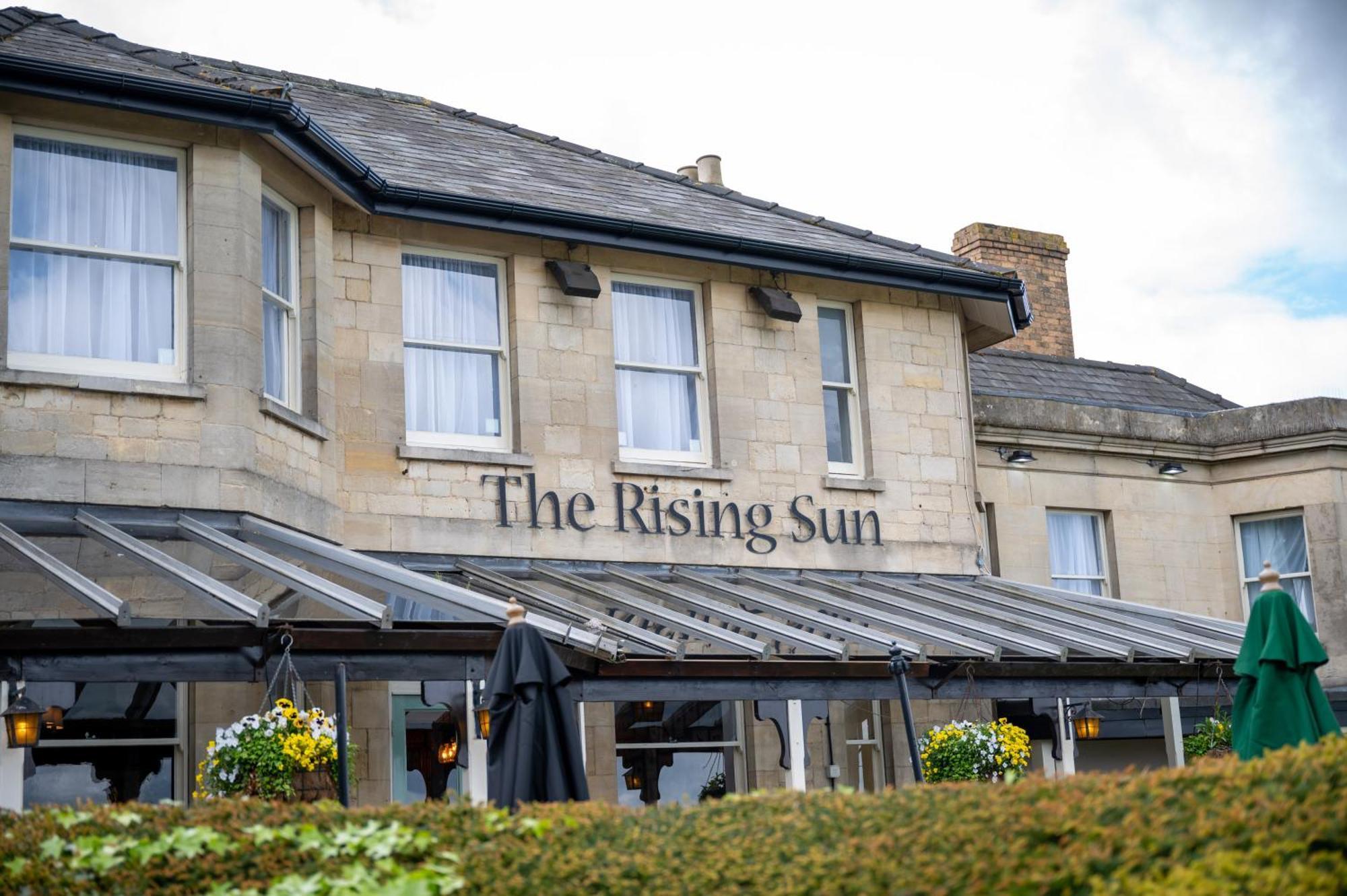 Rising Sun Hotel By Greene King Inns チェルトナム エクステリア 写真